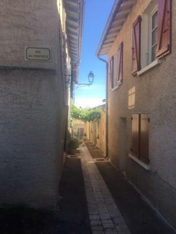 La Maison Des Remparts Лектур Екстер'єр фото